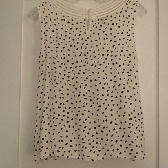 Talbots Sleeveless Shell - Picture 3 of 4